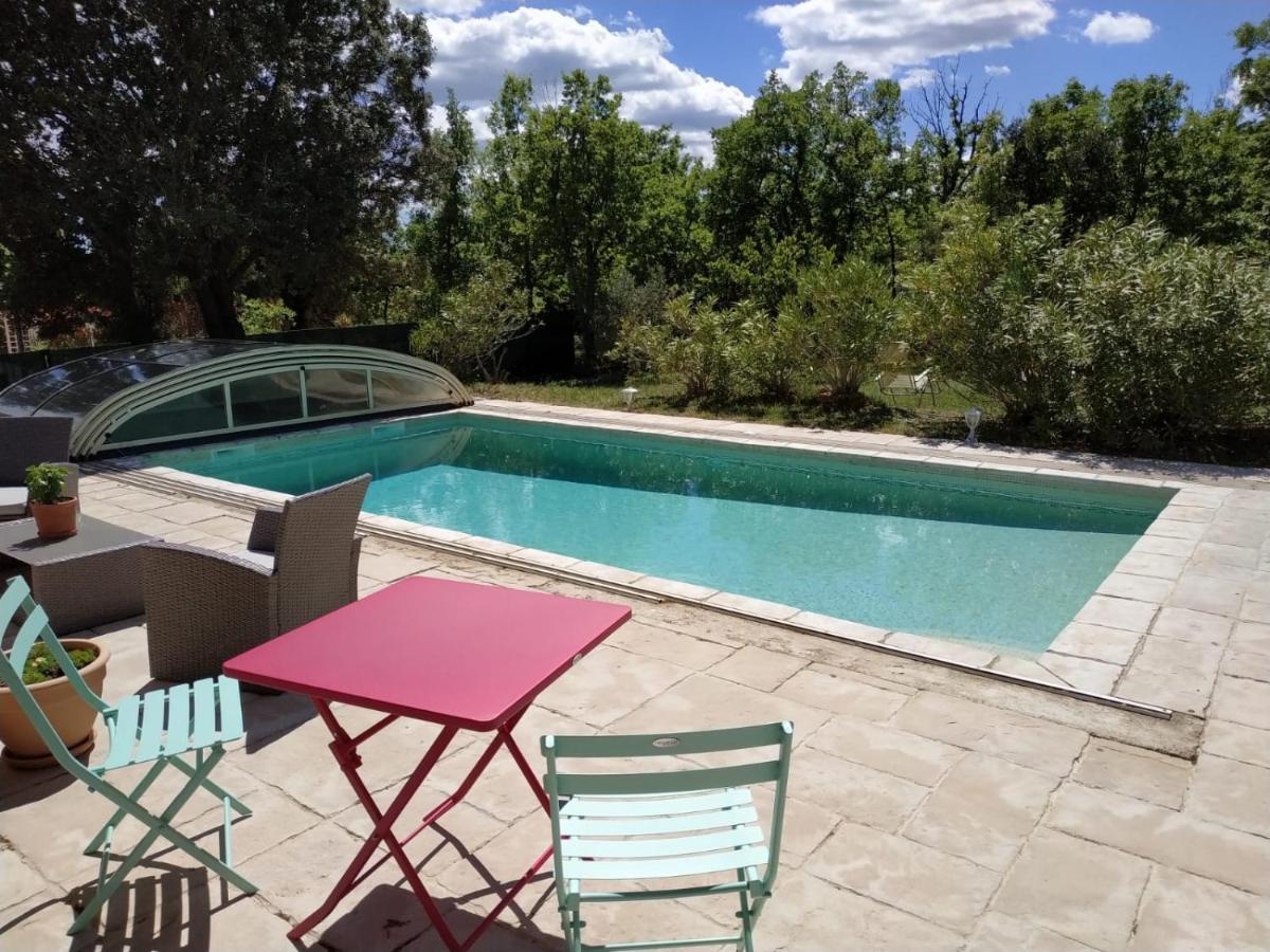 Lou Pebre D'Ai Bed & Breakfast Régusse Екстериор снимка