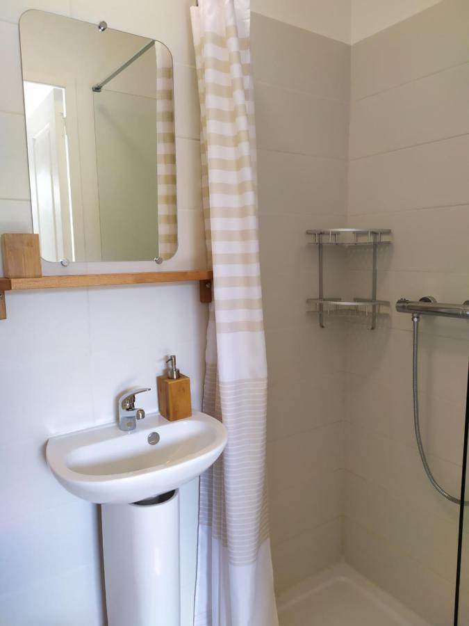 Lou Pebre D'Ai Bed & Breakfast Régusse Екстериор снимка